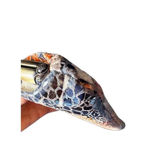 Hobo Cora Orange Blossom Large Frame Wallet - Picture 6 of 10